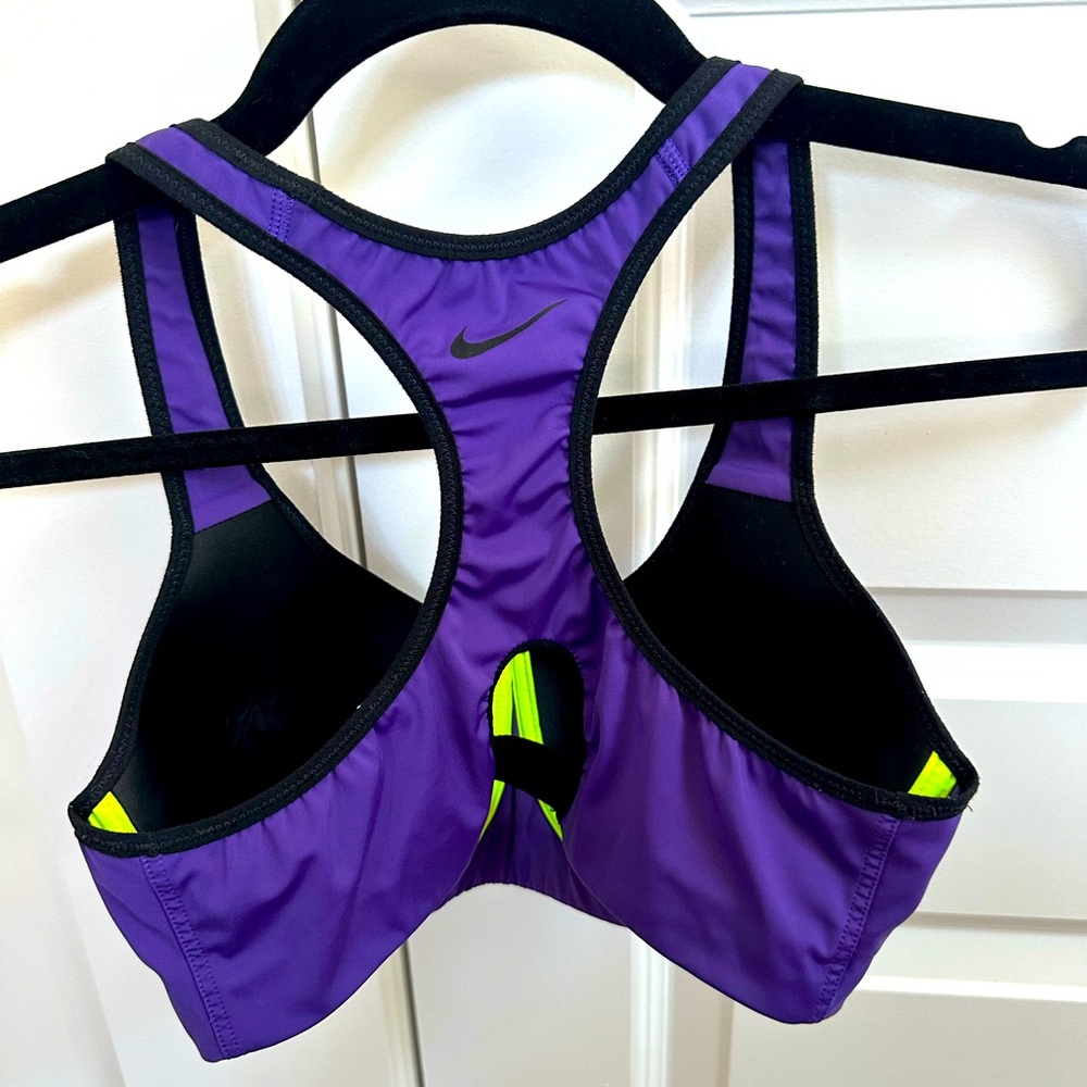Nike DRI FIT women’s sports bra 34C